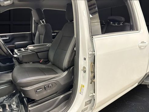 Used 2023 GMC Sierra 2500 SLE w/ SLE Value Package; image 4