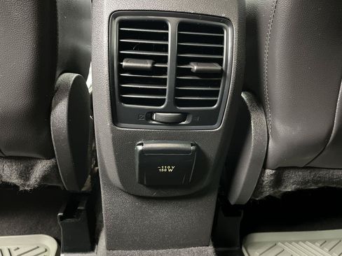 Used 2019 Ford Escape Titanium w/ U9j03 - Titanium Tow Package AWD/4WD image 14