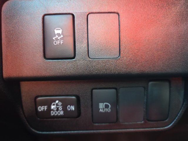 Used 2020 Toyota Tacoma SR w/ SR Convenience Package RWD image 26