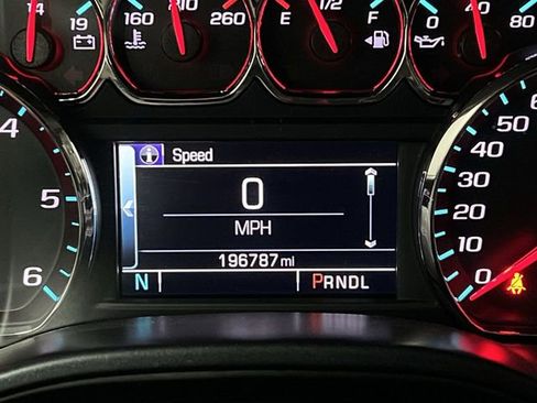 Used 2018 Chevrolet Silverado 1500 LT w/ All Star Edition image 4