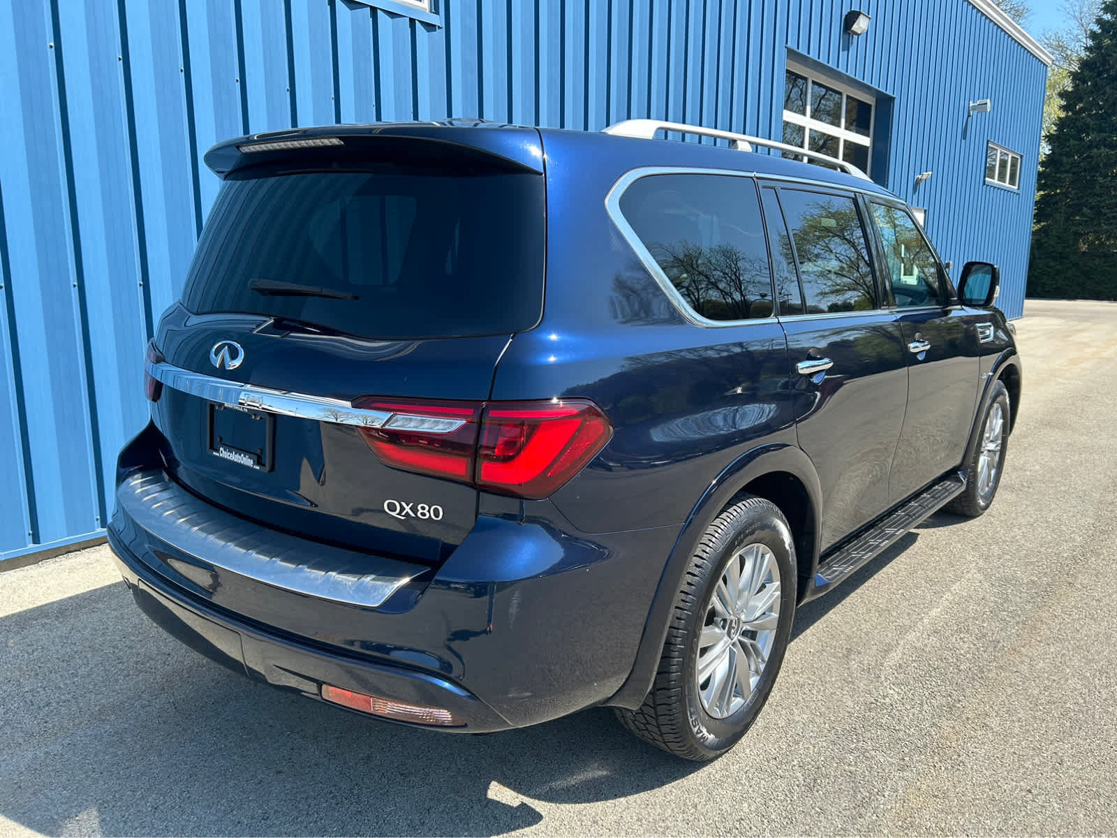 Used 2019 INFINITI QX80 Luxe AWD/4WD image 4