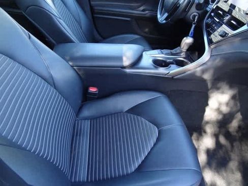 Used 2024 Toyota Camry SE image 13