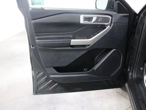 Used 2023 Ford Explorer XLT w/ Equipment Group 202A image 26