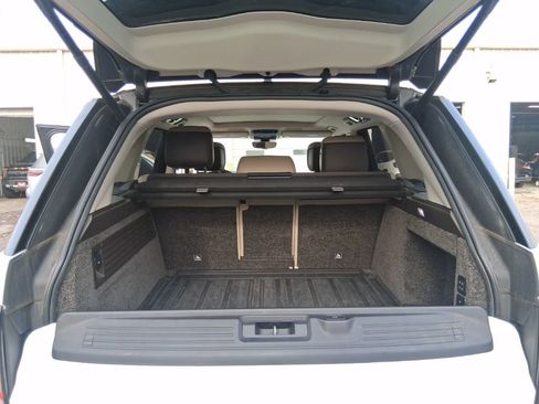 Used 2021 Land Rover Range Rover Westminster Edition image 16