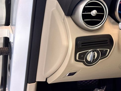 Certified 2022 Mercedes-Benz GLC 300 4MATIC image 10