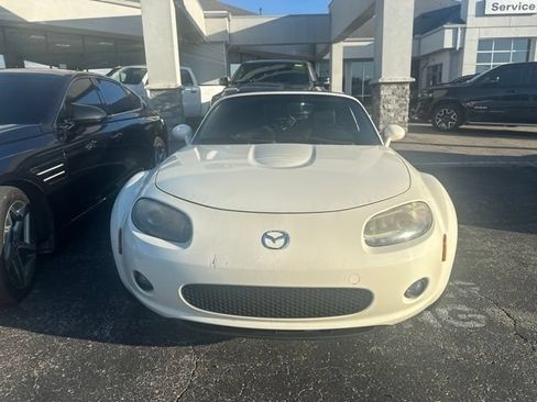 Used 2008 MAZDA MX-5 Miata Touring RWD image 2