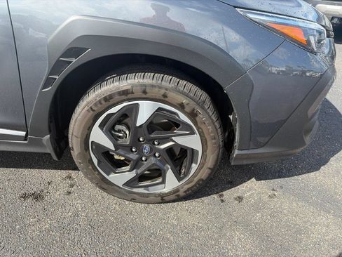 Used 2024 Subaru Crosstrek 2.5i Limited AWD/4WD image 9
