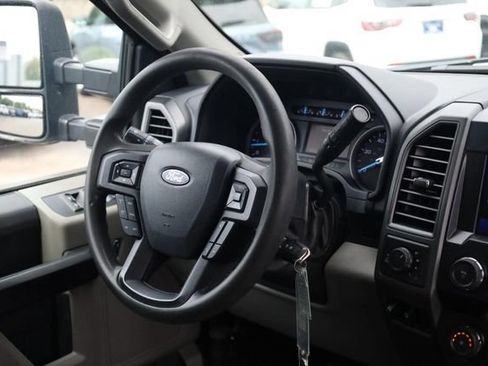 Used 2021 Ford F250 XL w/ STX Appearance Package AWD/4WD image 23