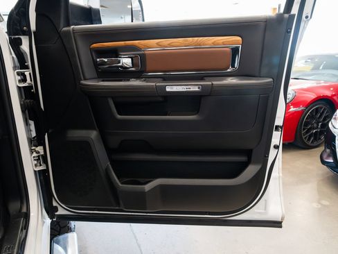 Used 2015 RAM 3500 Laramie Longhorn AWD/4WD image 29