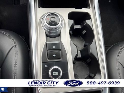 Used 2023 Ford Explorer XLT w/ Equipment Group 202A AWD/4WD image 28