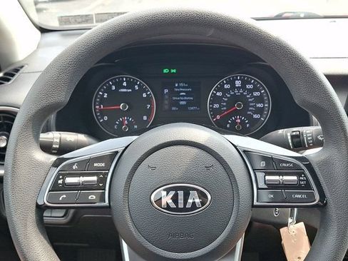 Used 2019 Kia Forte LXS FWD image 23