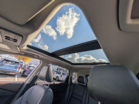 Used 2021 Nissan Rogue SL image 29