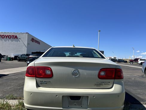 Used 2011 Buick Lucerne CXL FWD image 4