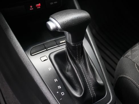 Used 2020 Kia Rio S FWD image 19