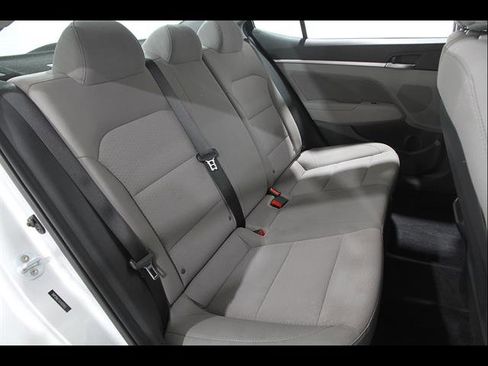 Used 2020 Hyundai Elantra Value Edition FWD image 17