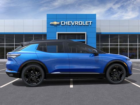 New 2026 Chevrolet Equinox EV RS FWD image 5