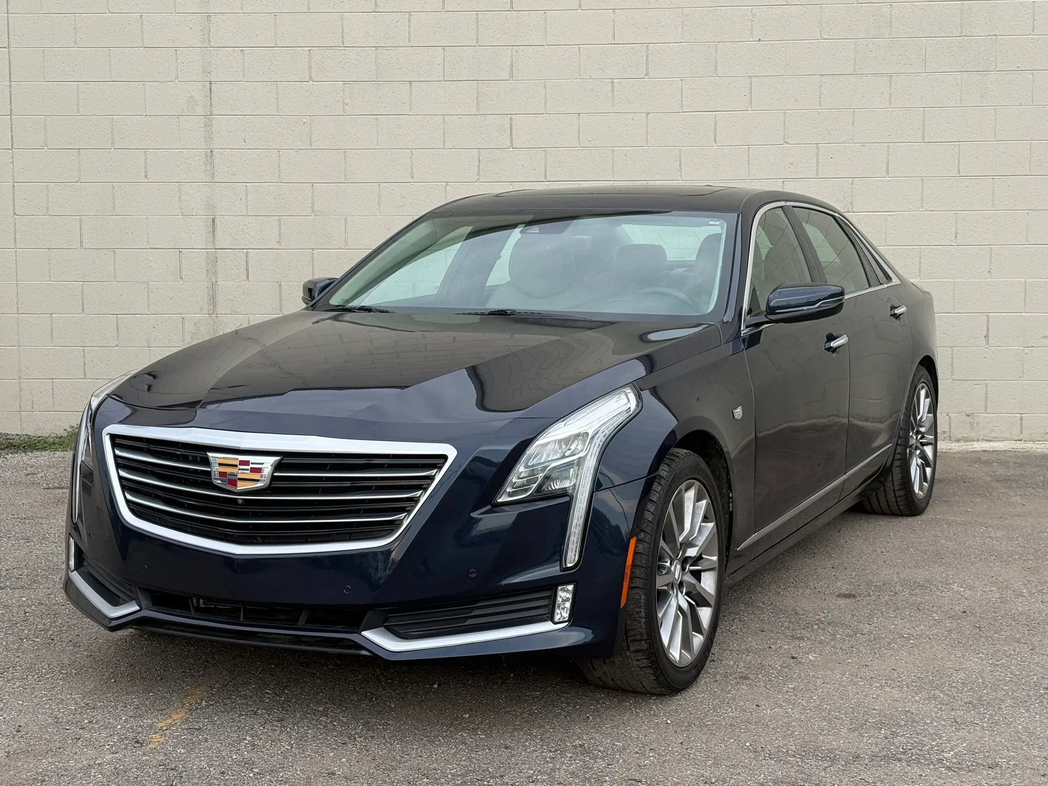 Used 2018 Cadillac CT6 Luxury AWD/4WD image 1