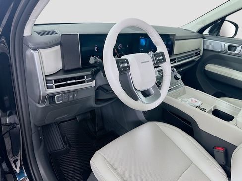 New 2026 Hyundai Santa Fe SEL image 9