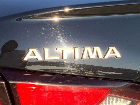 Used 2023 Nissan Altima 2.5 SV image 29