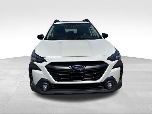 Used 2023 Subaru Outback Premium AWD/4WD image 9
