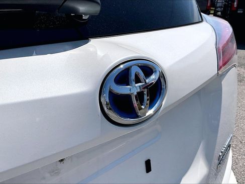 Used 2017 Toyota RAV4 Limited w/ Advanced Technology Package AWD/4WD image 8