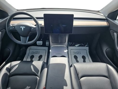 Used 2022 Tesla Model Y Performance AWD/4WD image 13