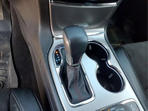 Used 2019 Jeep Grand Cherokee Trailhawk AWD/4WD image 24