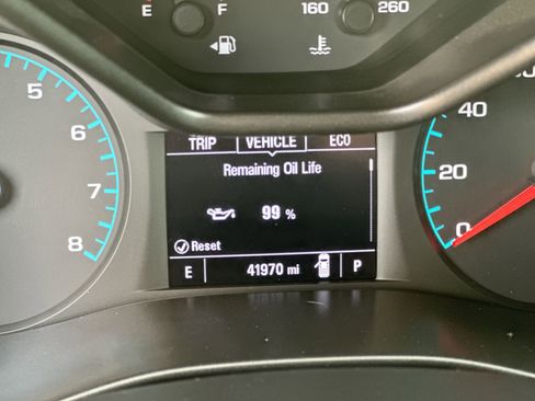 Used 2022 Chevrolet Colorado LT w/ LT Convenience Package image 11