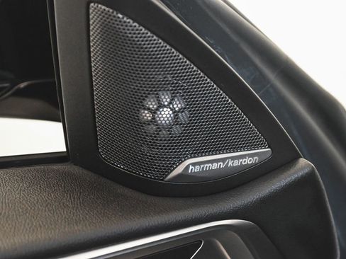 Used 2022 BMW M4 xDrive Competition AWD/4WD image 13