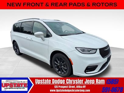 Used 2021 Chrysler Pacifica Touring w/ S Appearance Package