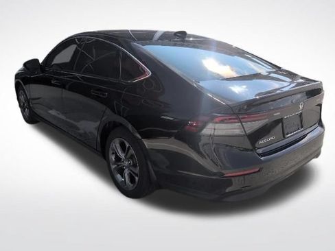 Used 2023 Honda Accord EX image 8