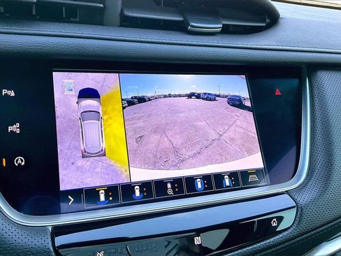 Used 2020 Cadillac XT5 Premium Luxury image 13