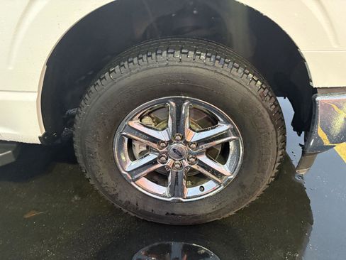 Used 2024 Ford F150 XLT w/ Tow/Haul Package image 26