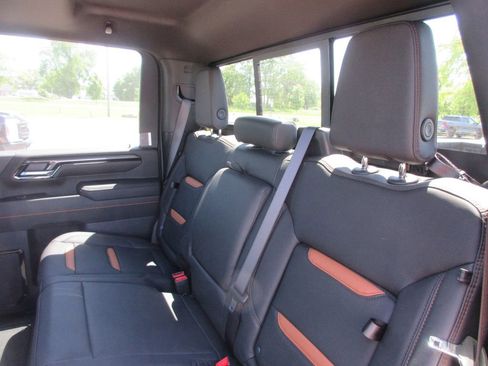 New 2026 GMC Sierra 2500 AT4 w/ AT4 Premium Plus Package AWD/4WD image 14
