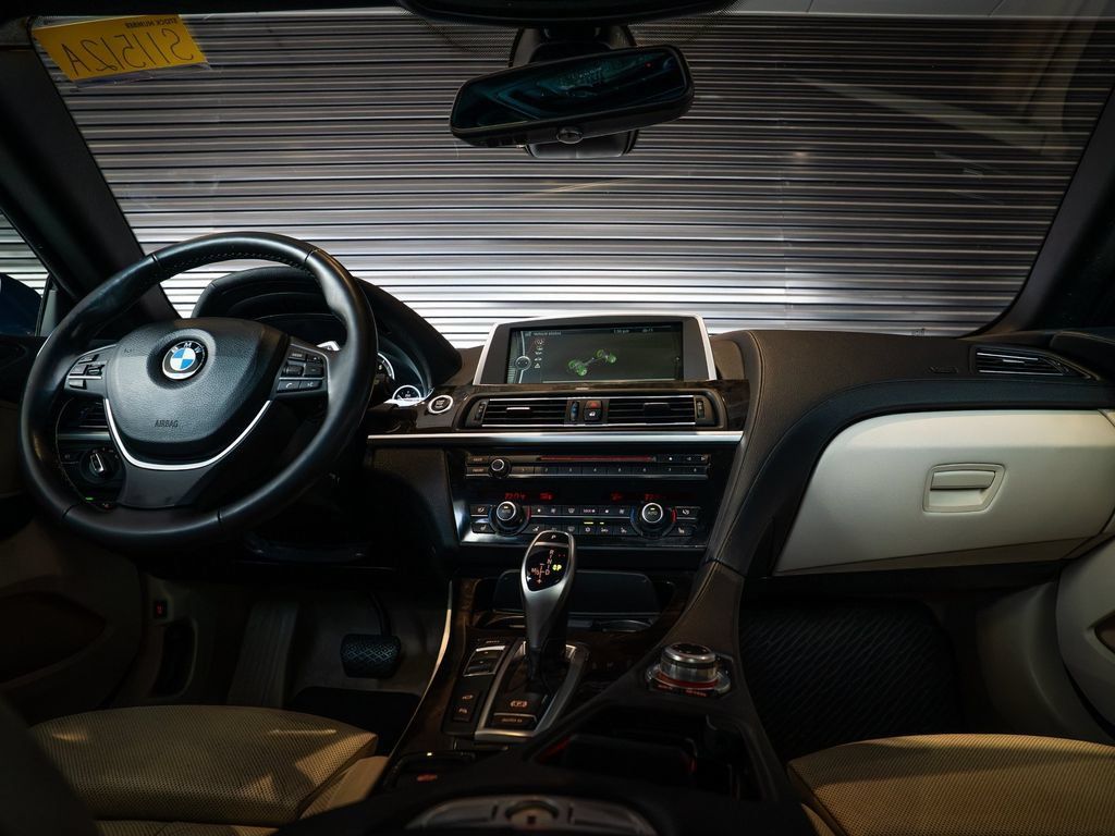 Used 2012 BMW 650i Convertible RWD image 24