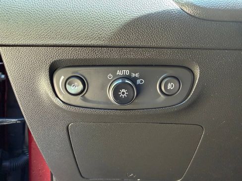 Used 2023 Buick Encore GX Select w/ Sport Touring Package FWD image 12