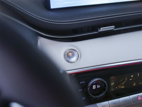 Used 2025 Genesis GV70 3.5T Sport w/ Sport Prestige Package image 25