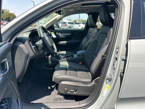 New 2026 Volvo XC40 B5 Ultra w/ Climate Package image 13