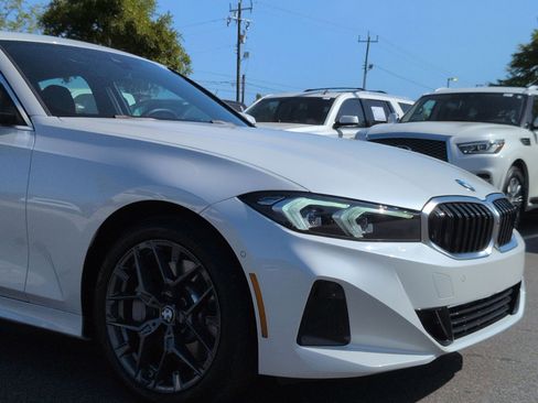 Used 2025 BMW 330i Sedan RWD image 9