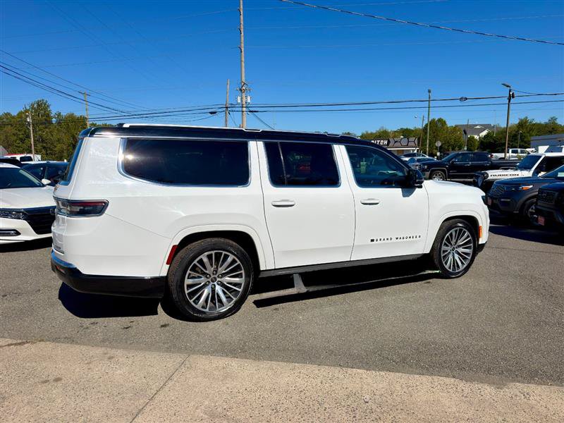 Used 2024 Jeep Grand Wagoneer L Series III AWD/4WD image 7