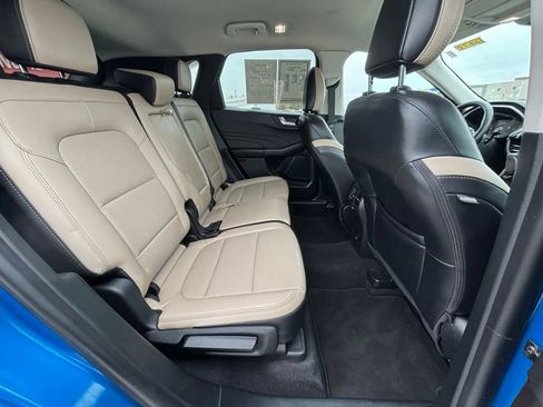 Used 2021 Ford Escape SEL image 8
