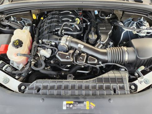 Used 2024 Jeep Grand Cherokee L Limited w/ Luxury Tech Group II image 39