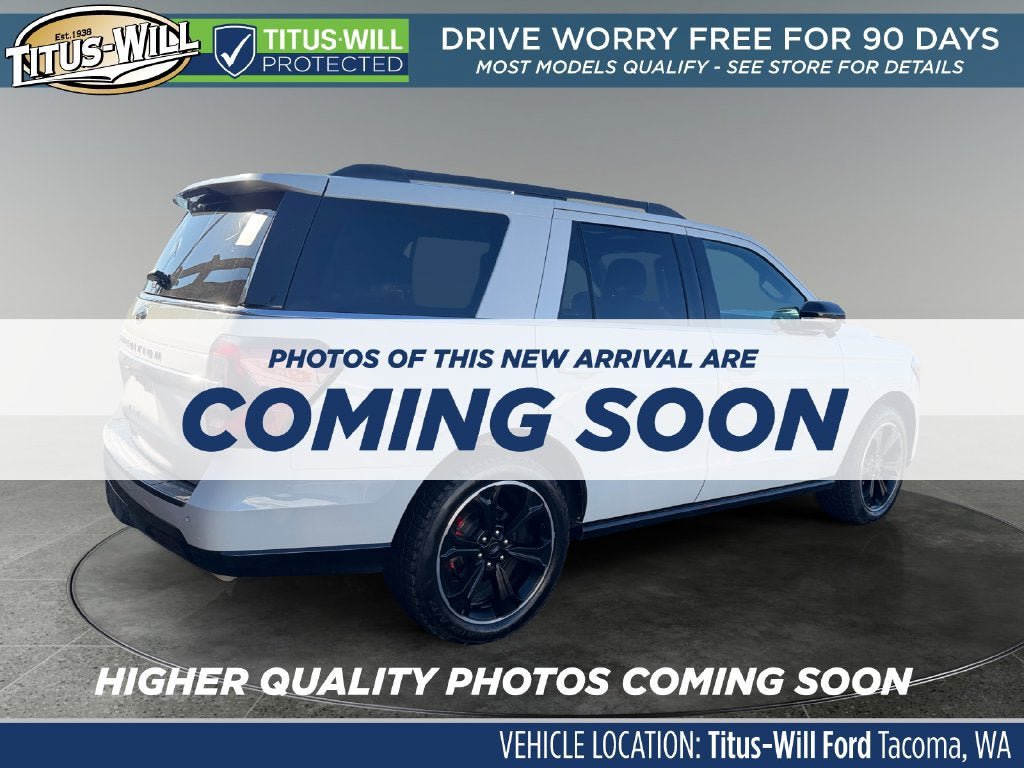 Used 2024 Ford Expedition Limited AWD/4WD image 3
