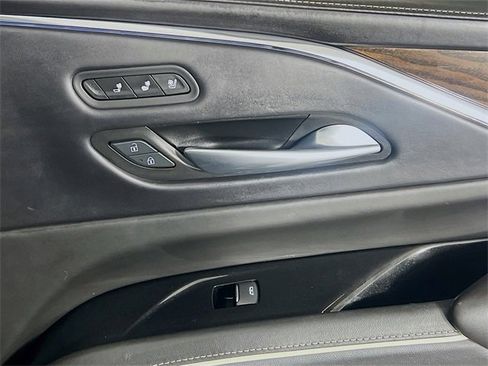 Used 2023 Cadillac Escalade ESV Sport Platinum image 31