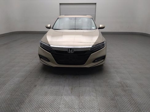 Used 2018 Honda Accord Touring image 15