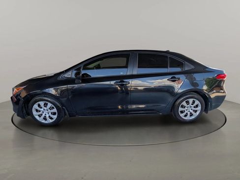 Used 2020 Toyota Corolla LE FWD image 2