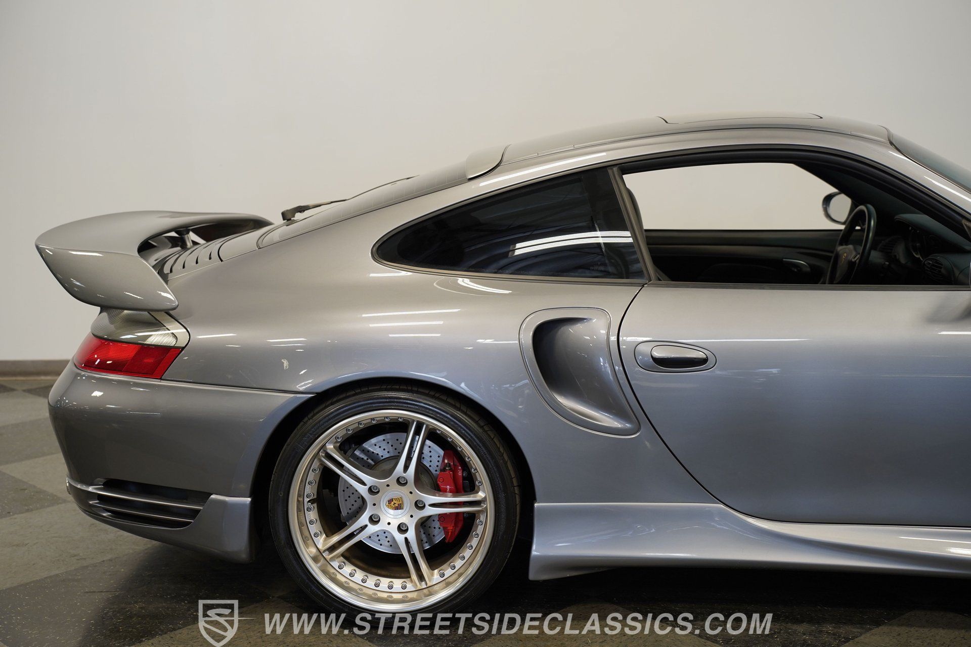 Used 2001 Porsche 911 Turbo AWD/4WD image 35