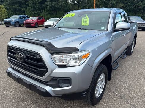 Used 2019 Toyota Tacoma SR w/ SR Convenience Package AWD/4WD image 2