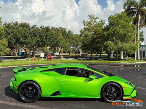 Used 2026 Lamborghini Temerario AWD/4WD image 59