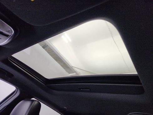 Used 2018 Jeep Grand Cherokee Altitude image 26